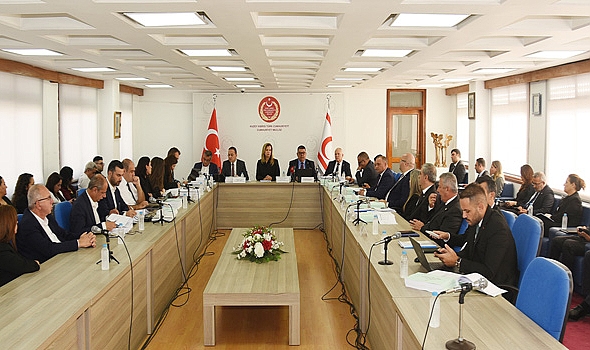 Bütçe görüşmelerine ara verildi, komite yarın saat 12.00'de tekrar toplanacak!
