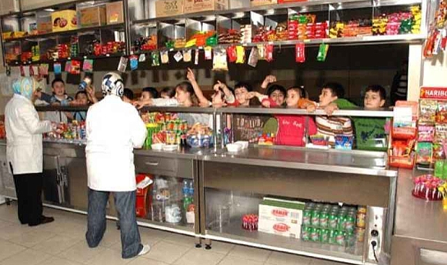 Diyetisyenler Birliği, okul kantinlerinde satılan yiyeceklere önemli uyarıda bulundu!