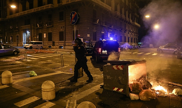 Madrid'de Aşırı Sağcı Gruplar İle Polis Arasında Çıkan Çatışmalarda Sokaklar Savaş Alanına Döndü!