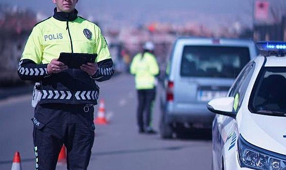 Girne'de Ağır Vasıta Kontrolünde: 2 Taşıta Para Cezası!